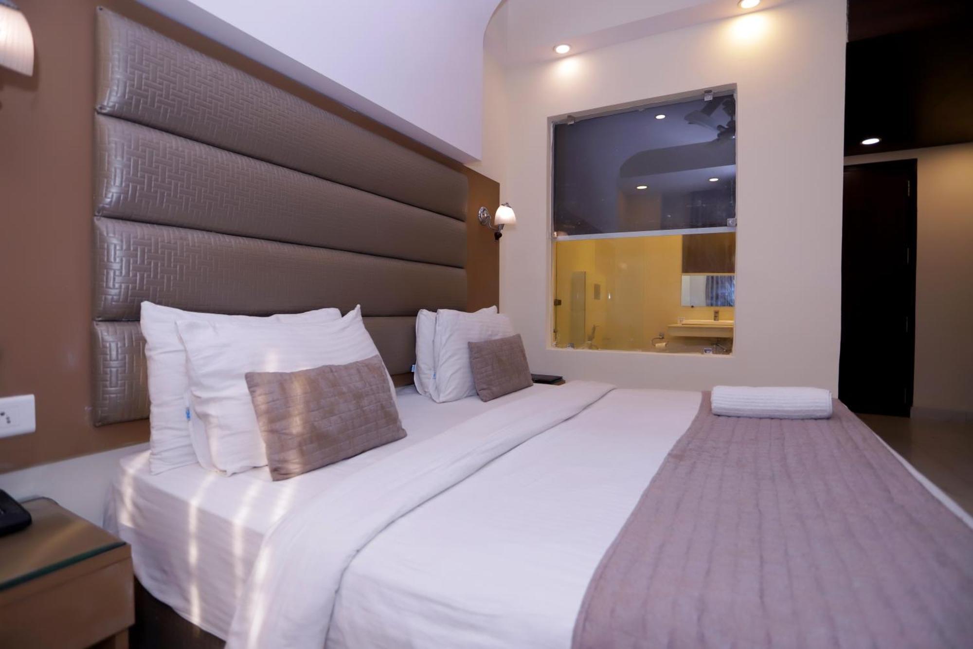 Hotel Pk Residency Noida Exterior photo
