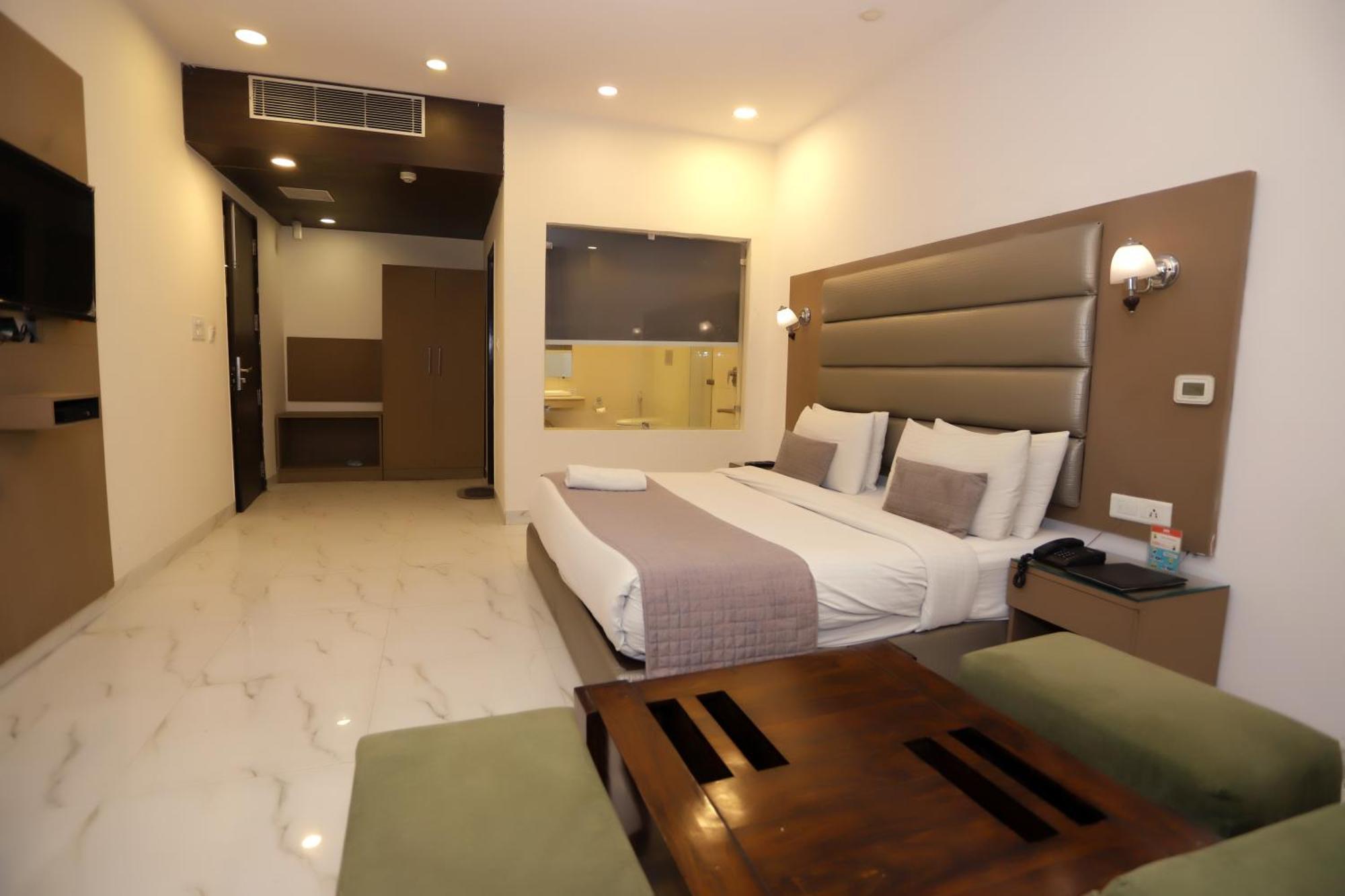 Hotel Pk Residency Noida Exterior photo