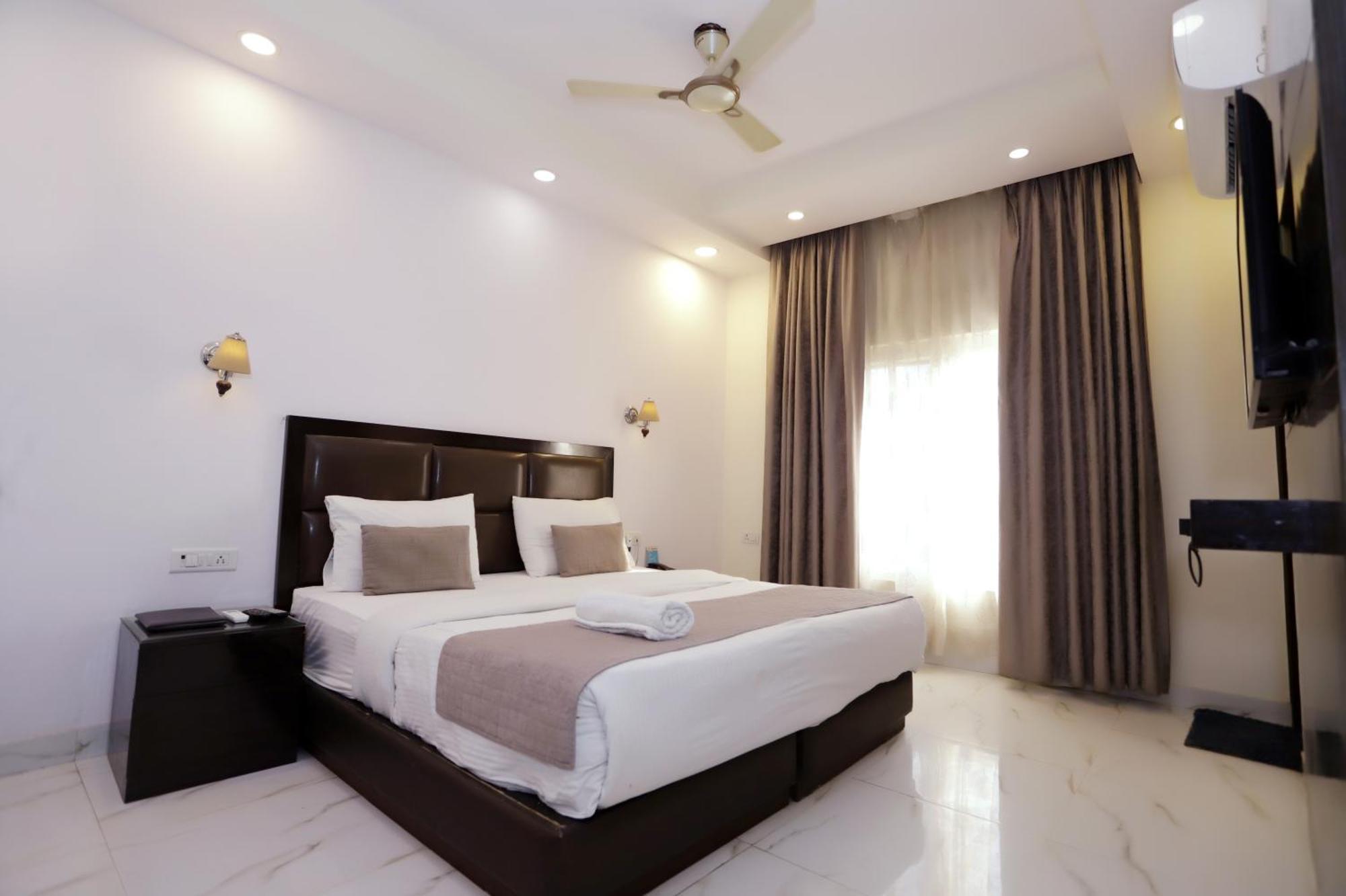 Hotel Pk Residency Noida Exterior photo