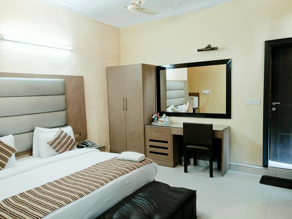 Hotel Pk Residency Noida Exterior photo