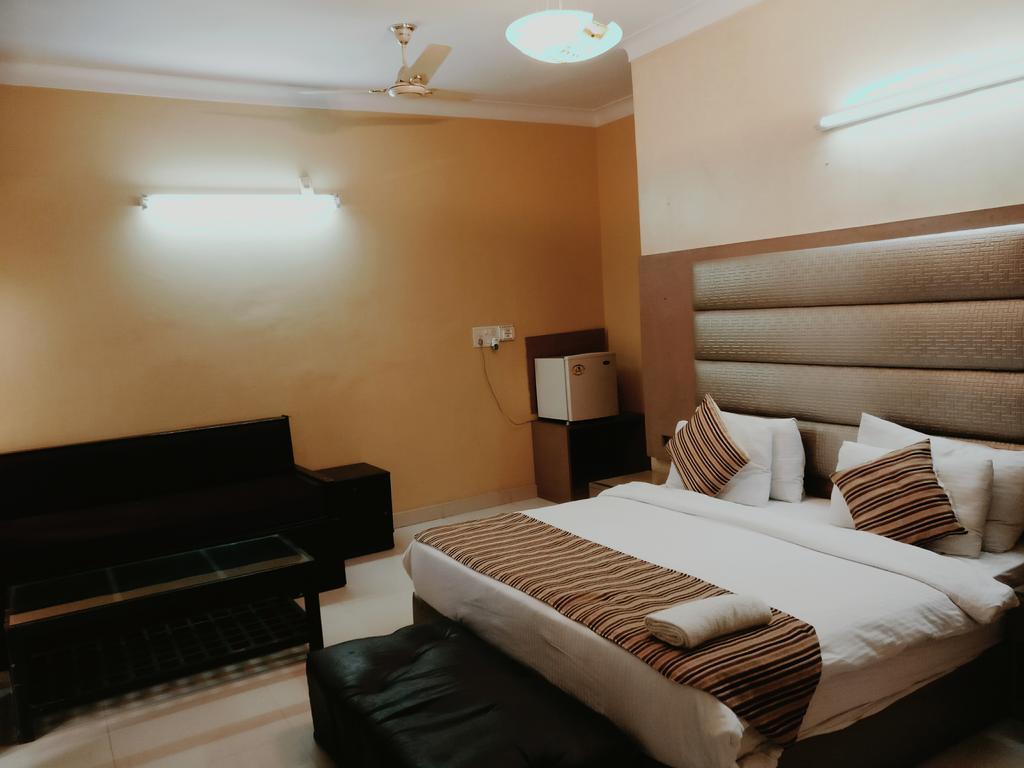 Hotel Pk Residency Noida Exterior photo